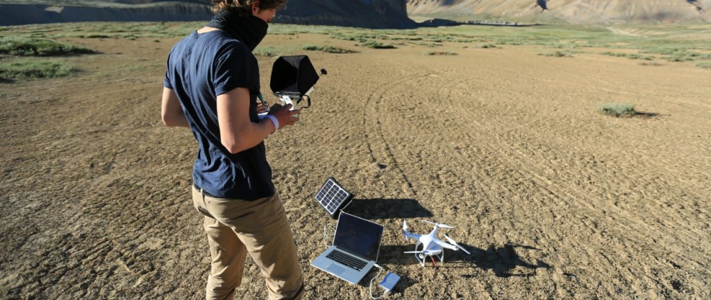 charging drones dji from solar